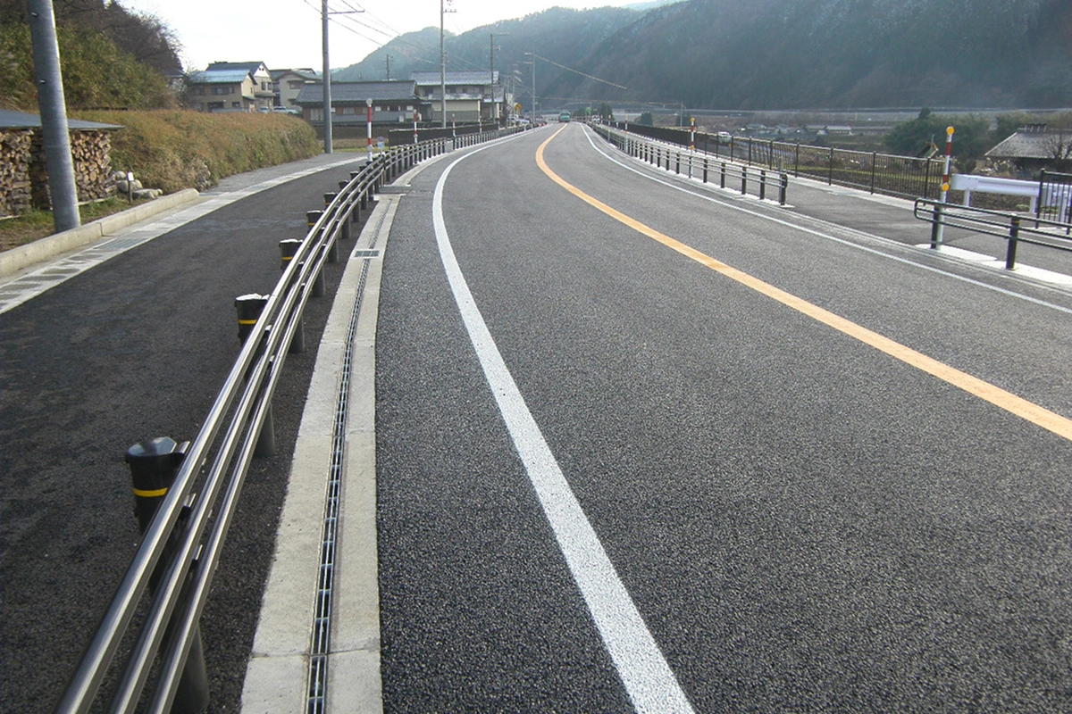 平成22年度156号剣中地区道路整備工事